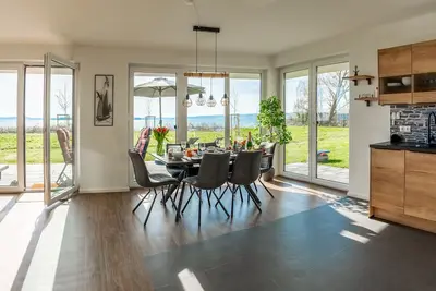 Image de Traumhaft Gelegener Ferienbungalow Direkt am Schweriner See