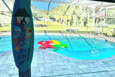 Image de Saltwater pool•Near 3 Sisters Springs•Boat trailer parking