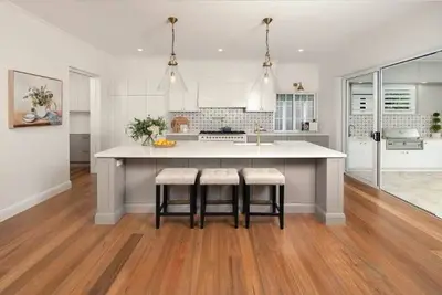 Image de Luxurious \"Treehaven\" Retreat in Maleny