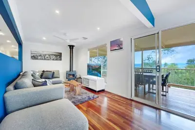 Image de Tranquil Escape with Beautiful Mountain Views