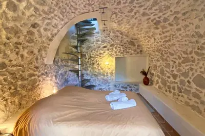 Authentique Gîte Provençal au Calme Absolu