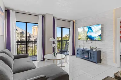 Image de Pool and lake view! Near Universal and I-Drive!