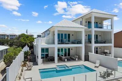 Image de Book for Fall! Gulf Views from Every Floor! Private Pool and Spa! 5 Bikes! Low-Speed Vehicle!