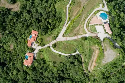 Image de Luxury Hill top Villa, Amazing jungle and sunset views!