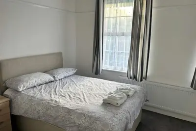 Image de Flat in the heart of Eastcote\n\n