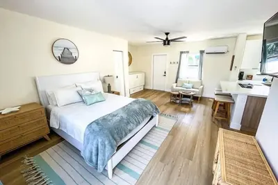 Image de Beachy Lauderdale by-the-Sea Studio