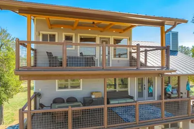 Image de 10 acre property 2. 5 miles from circuit of the Americas, 20 minutes from Austin