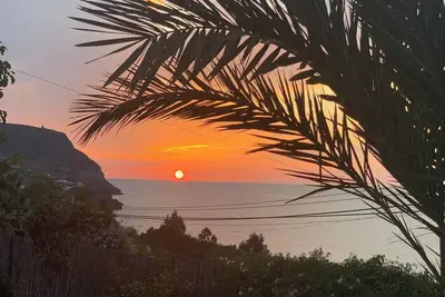 Image de Homerez - Maison à Malfa, vue mer.