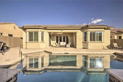 Updated Goodyear Escape - Heated Pool & Spa - Near Trails, Lakes and Rivers
