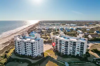 Image de 3br- Stunning Coastal BoHo - Sound of the Sea 116w