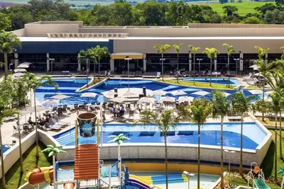 Image de Resort Maravilhoso em OlĂmpia Apartamento 5 Pessoas