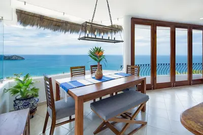 Image de Villa Esperanza - Luxury 4bd/4. 5ba with Ocean Views