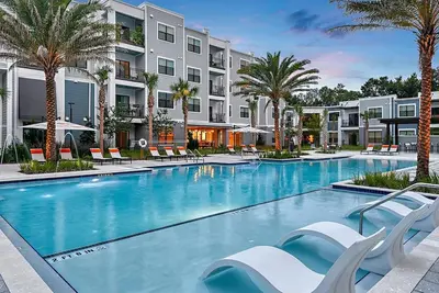 Image de Stunning Gainesville 2br/2ba! Nicest property in Gainesville - Amenities Galore!