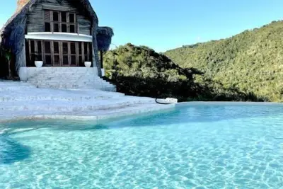 Image de Mountain top villa- breathtaking views & huge pool