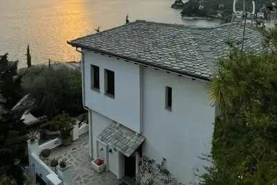 Iris Sea View Villa - Impeccable view only a 5 min walk from the nearest beach!