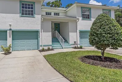 Image de Summer Specials - Gorgeous Remodeled 2-2 Townhome - Sarasota\/Bradenton