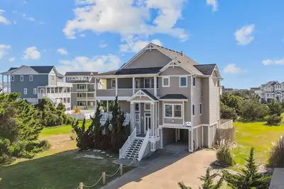 Image de Summer Savings-Oceanside Dog Friendly w/ Private Pool, Hot Tub, Elevator & More