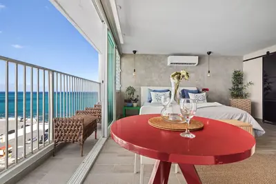 Image de Condado Oceanview Lagoon, /Electrical Backup System/1 minute Beach/Lagoon/