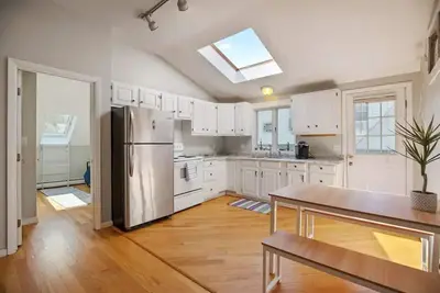Image de Lovely 3-bedroom downtown Portland apartment\n\n
