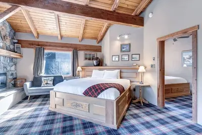 Image de Downtown Canmore-4 Guests