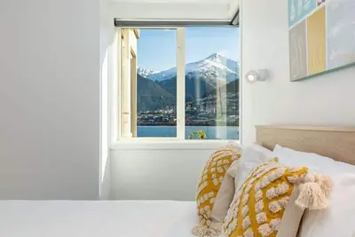 Image de Lakeside Escape Summa
