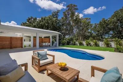 Image de Fall Specials - Lux Home, Heated Pool, Fire Pit