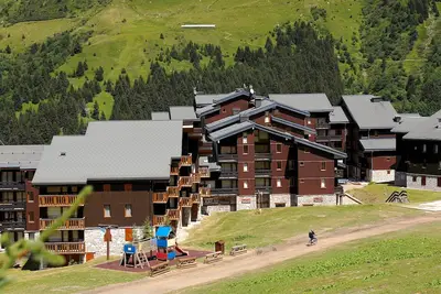 Image de Méribel Mottaret | Sleeps 7 | Sky-High Retreat