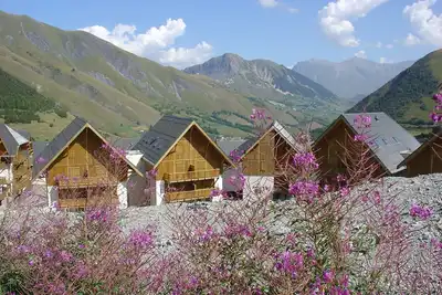 Image de Sybelles Ski Area | Sleeps 4 | Slope-side Comfort