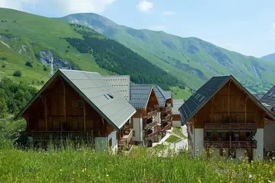 Image de Sybelles Ski Area | Sleeps 10 | Slope-side Comfort