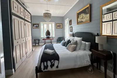 Image de Tranquil Retreat: Charming Country Homestead on 12 Acres, 6km to Byron Bay