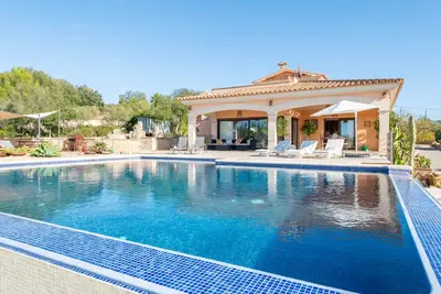 Image de Maison de campagne \"Es Niu\" avec vue sur la montagne, piscine privée et climatisation