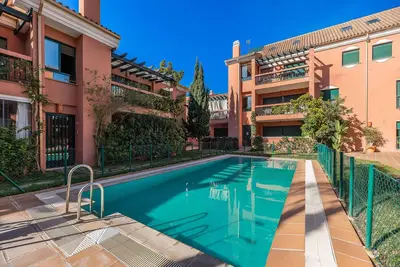 Image de Appartement 'Cabopino, Cerca De Todo' avec piscine partagée, Wi-Fi et climatisation