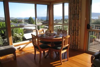 Image de \" Mimosa \". Excellent, private accommodation with breakfast provisions provided.