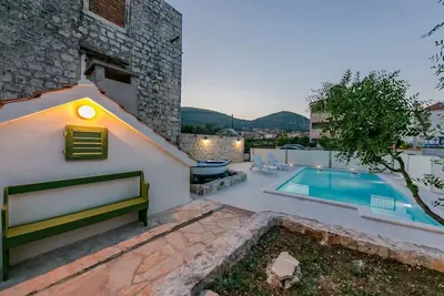 Cozy private villa by the sea near beautiful Trogir