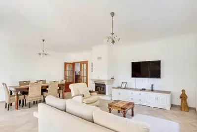 Villa com Piscina de Agua Salada, Cerca de Bodegas e de Playas, Admite Mascotas