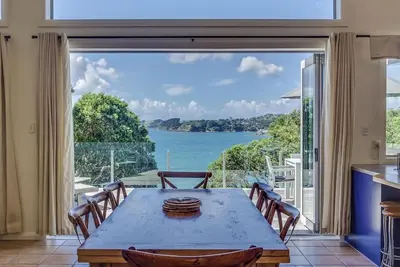 Image de Absolute Beachfront Oneroa Bay