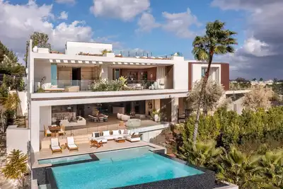 Image de Stradella Mansion-Epitome of Luxury Living in this Breathtaking BelAir Estate