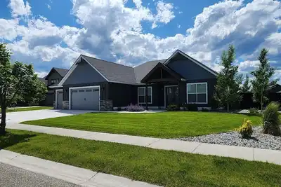 Image de Monthly Vacation Rental in the gorgeous Flathead Valley!