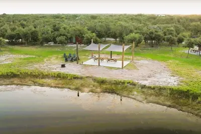 Image de 5 Acre Property - Fish Camp Rockport
