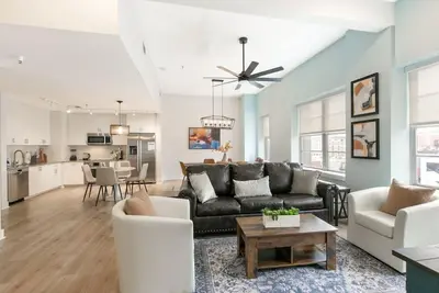 Image de Amazing 4Bed Condo Steps from French Quarter!