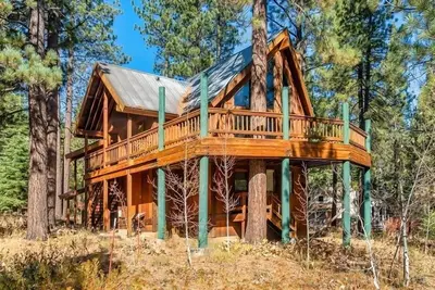 Image de 3br+Den Home Overlooking Martis Valley by RedAwning