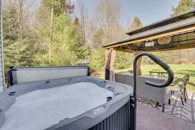 Image de Northville Cabin with Fire Pit, 4 Mi to Boat Ramp!