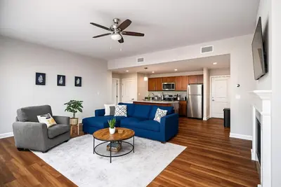 Image de Downtown Sq: Stadium, Casino, Rock Hall, Clinic