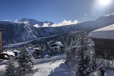 Image de Courchevel 1850 - 4 personnes : skis aux pieds BellecĂ´te, draps serviettes, wifi
