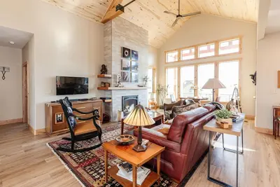 Image de The Tree of Life Cabin - Frank Lloyd Wrustic - w/Ideal Beach Access