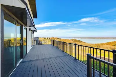 Image de Views of Lewis & Clark Lake - Modern Apt w/ Deck