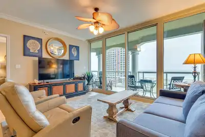 Image de Pensacola Beach Retreat w/ Direct Beach Access!