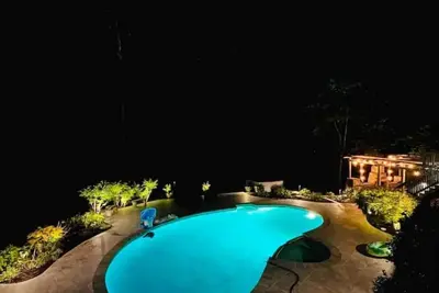 Image de Secluded 6-Br - Heated Pool & Sauna