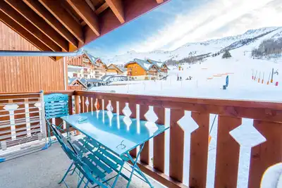 Image de Appartement de vacances \"Sfl 1 Couchages\" avec balcon, piscine partagée et Wi-Fi