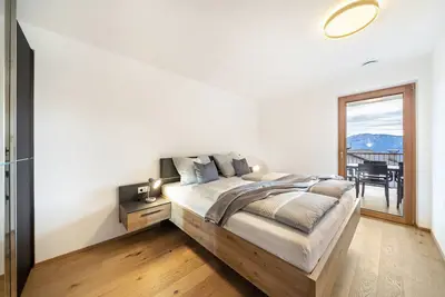 Image de Appartement \"Klara\" avec vue sur les montagnes, terrasse privée et Wi-Fi